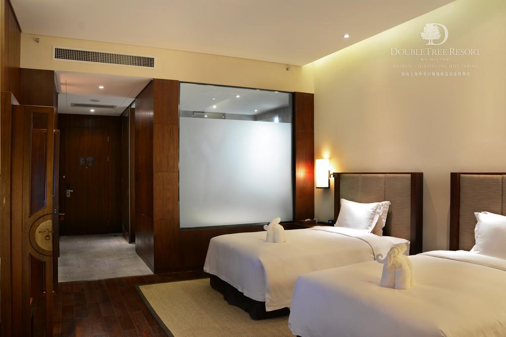 Doubletree Resort By Hilton Hotel Hainan - Qixianling Hot Spring Baoting Zewnętrze zdjęcie