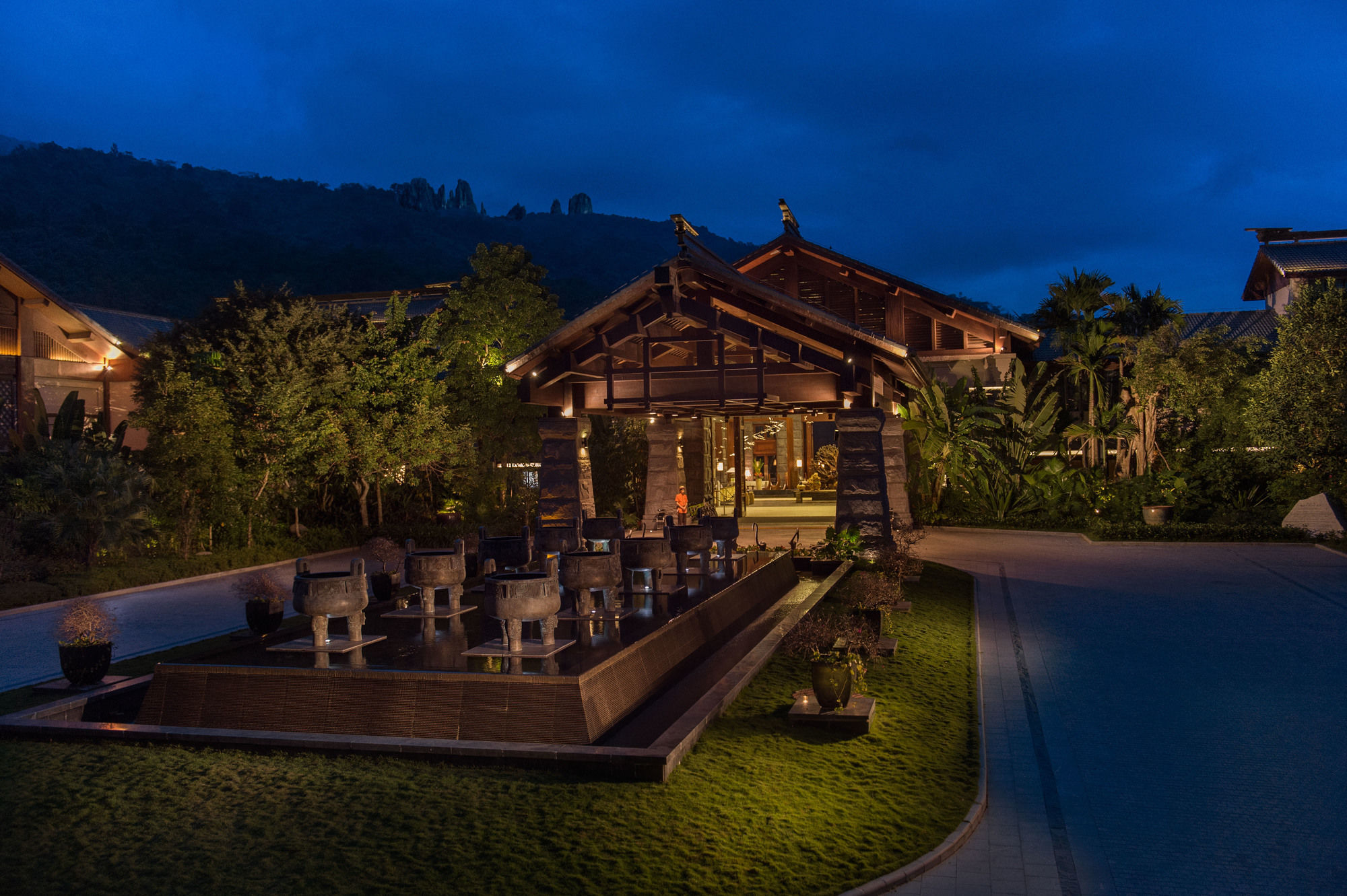 Doubletree Resort By Hilton Hotel Hainan - Qixianling Hot Spring Baoting Zewnętrze zdjęcie