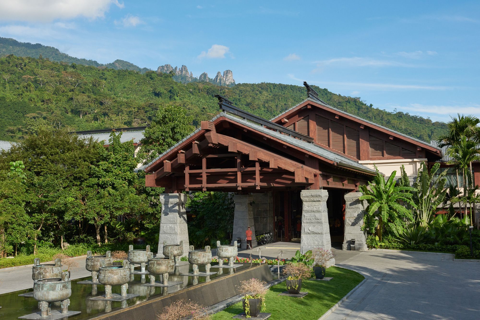Doubletree Resort By Hilton Hotel Hainan - Qixianling Hot Spring Baoting Zewnętrze zdjęcie