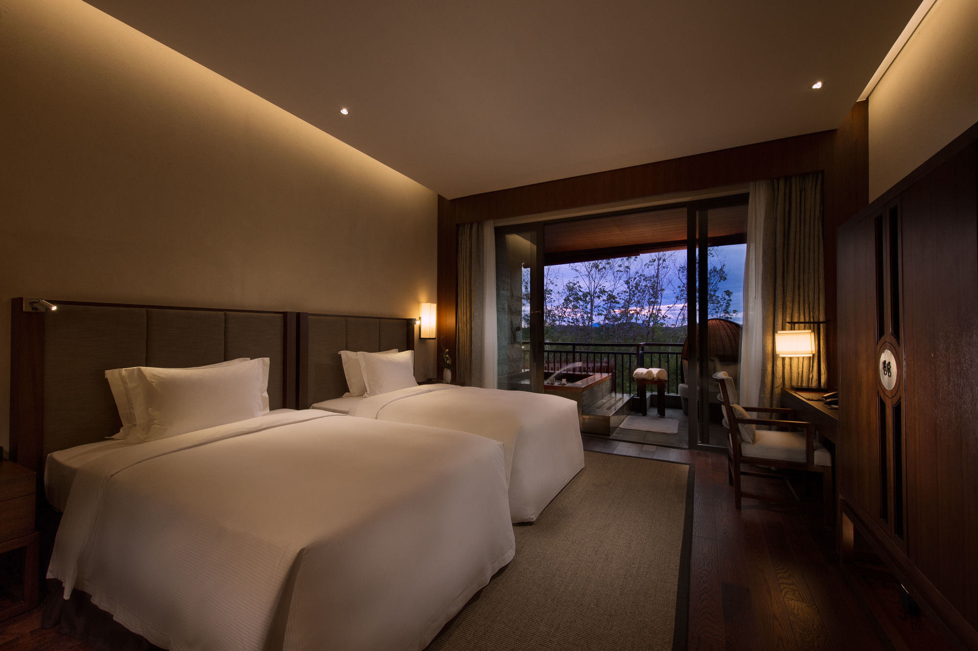Doubletree Resort By Hilton Hotel Hainan - Qixianling Hot Spring Baoting Zewnętrze zdjęcie
